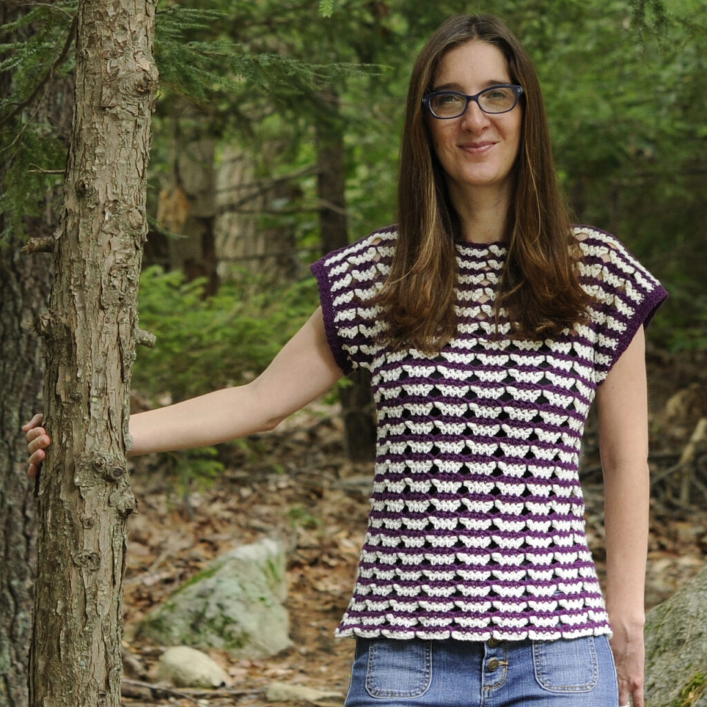 Looking for a modern, creative crochet pattern for a top? This pattern from Crochet with Mary Beth is fun, quick, and stylish. This stitch pattern has a fun and easy rhythm.  Click through to see more pictures and a description on the blog. 