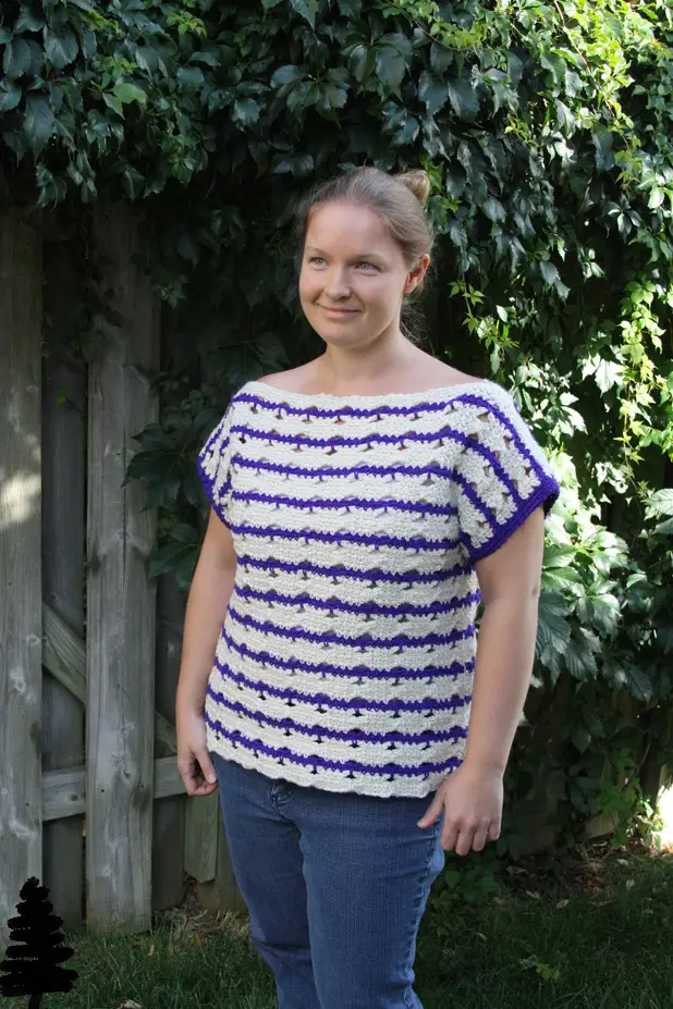 Butterfly Striped Tee by tester Pine Tree Crochet. Click through to find out more about this fun crochet pattern.