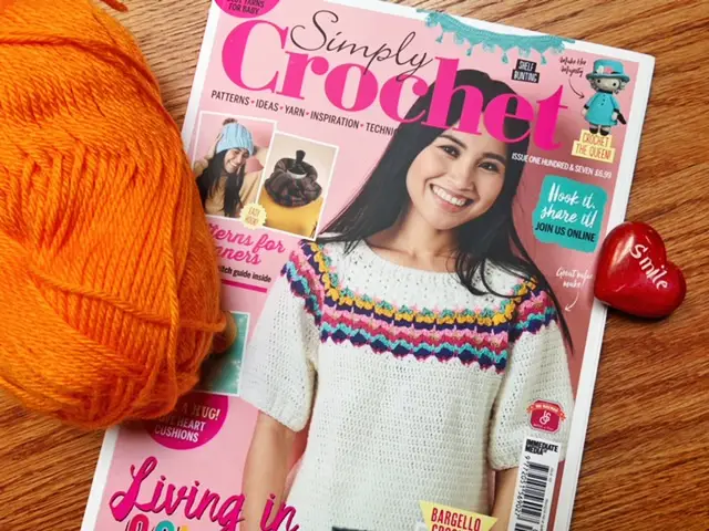 Simply Crochet Magazine has a beautiful cover and the inside is equally beautiful.  Find out what else I love about this magazine in my review.