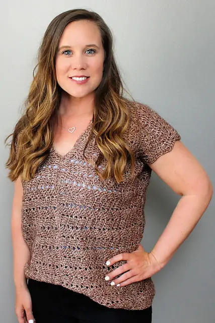 Michelle Furguson of Two Brothers Blankets models her beautiful drappy Chevy Tee. The perfect crochet top pattern to make and wear to the office.
